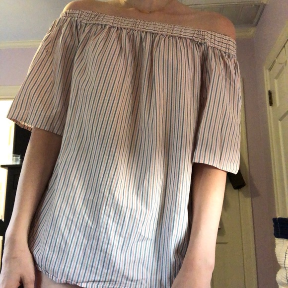 Micheal Kors off the shoulder - Picture 3 of 5